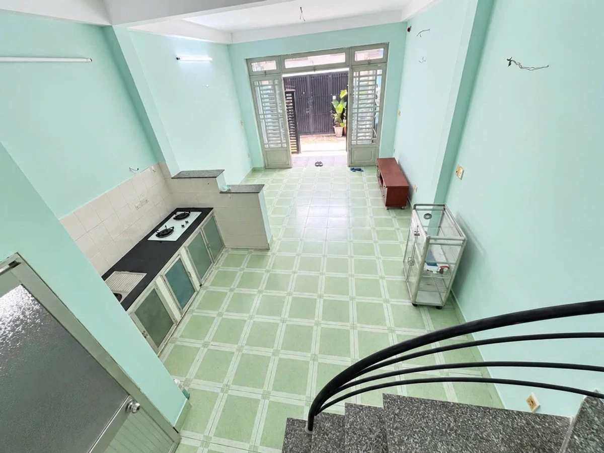 Bán nhà 2 tầng 4x10m, 2PN 2WC, hẻm 3m gần Him Lam Trung Sơn, giá nhỉnh 4 tỷ - Ảnh thu nhỏ 3