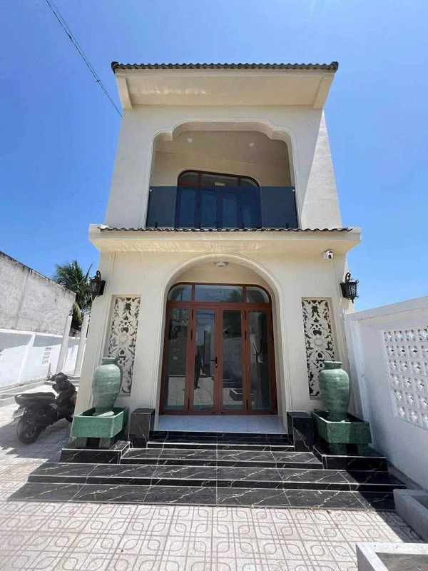 Bán nhà lầu sân vườn 382m² tại Hàm Liêm, Phan Thiết