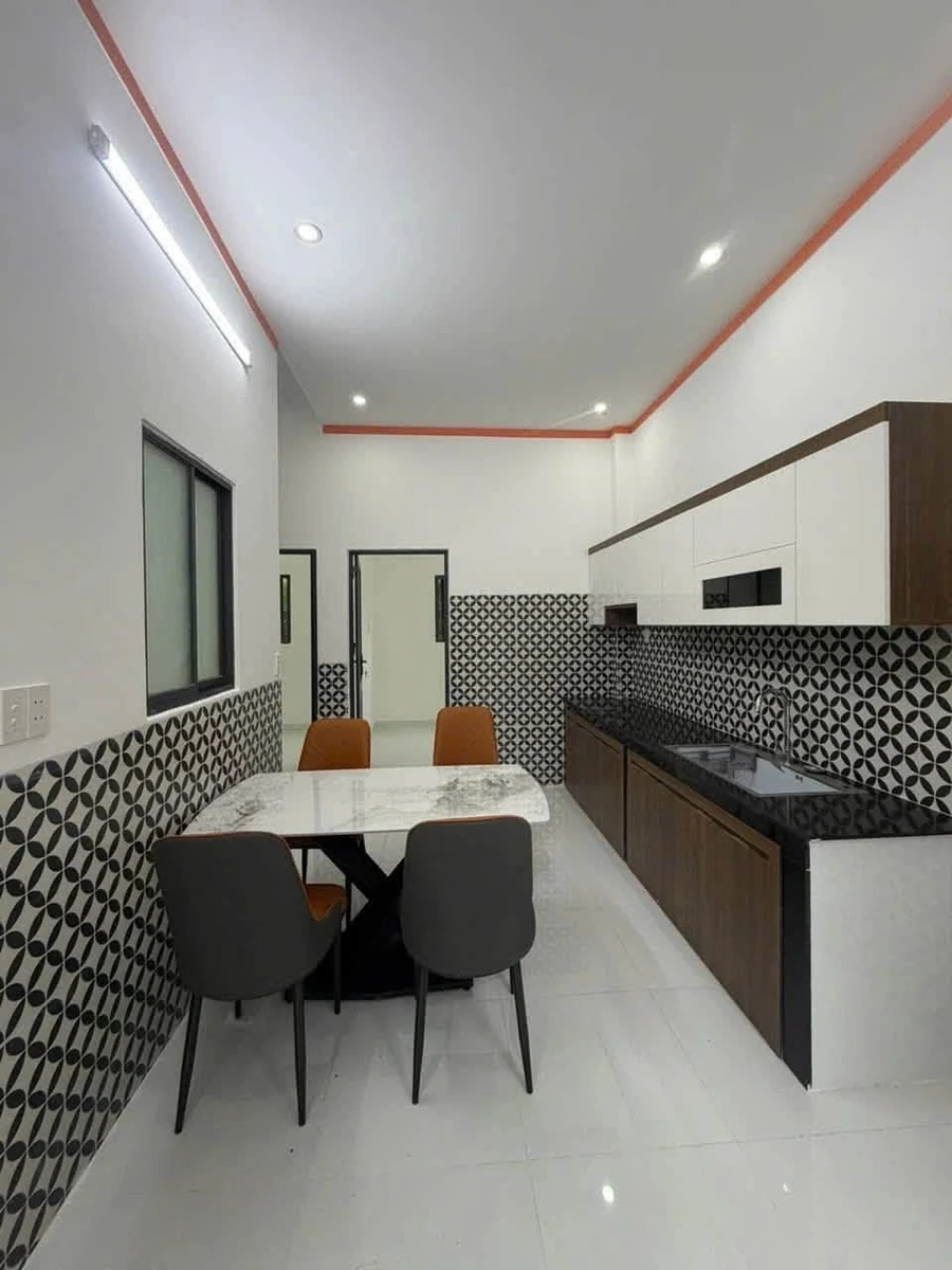Bán nhà cấp 4 80m2 giá 900 triệu tại Nhà Bè - Ảnh thu nhỏ 3