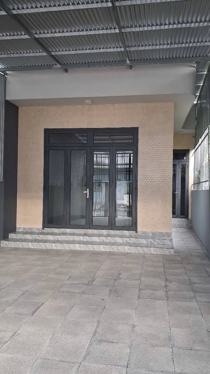 Bán nhà mặt tiền gần trung tâm Tây Ninh 50m² 1.3 tỷ - Ảnh 1