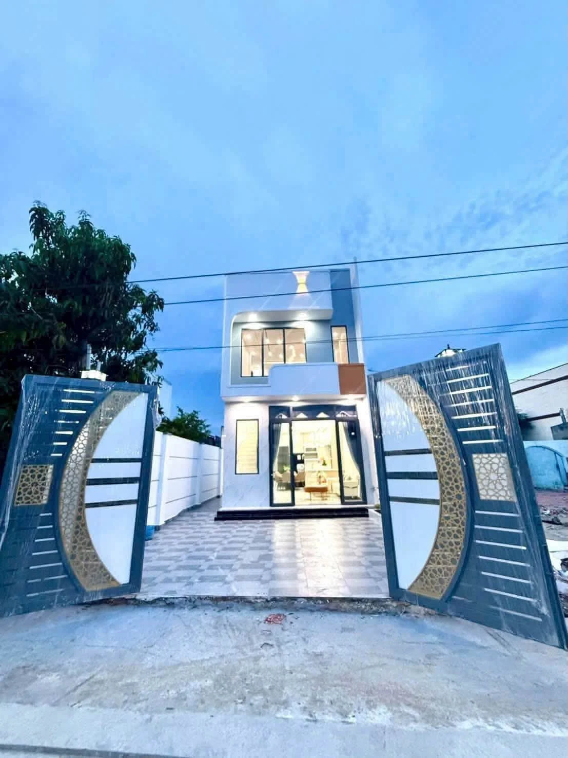 Bán nhà lầu lửng 3PN 100m² Ninh Thạnh Tây Ninh 2,98 tỷ - Ảnh 1