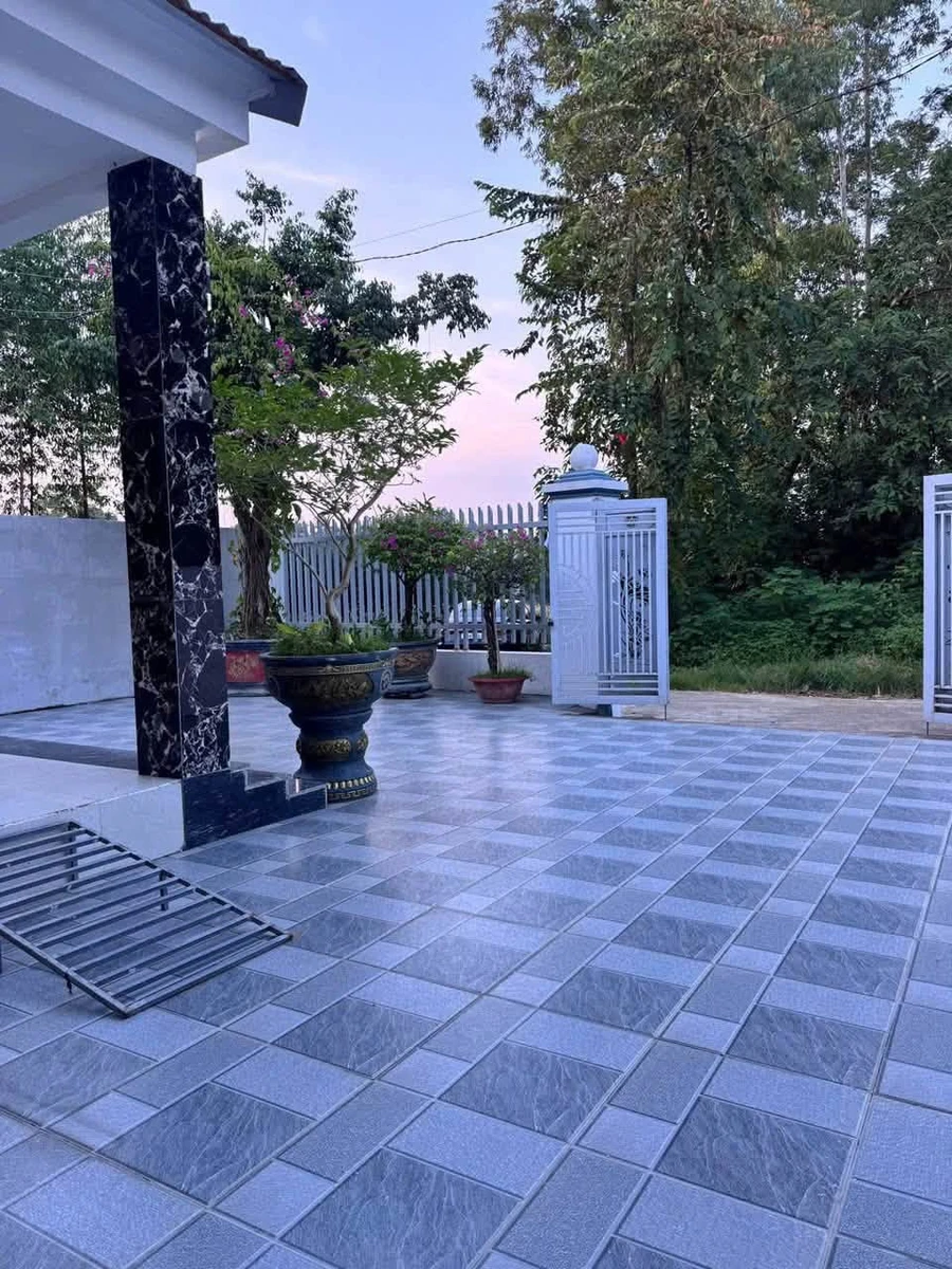 Bán nhà 2 mặt tiền 200m² Hy Cương, Phú Thọ - Ảnh thu nhỏ 3