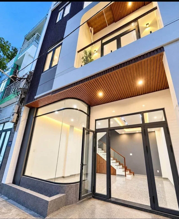 Bán nhà 3 tầng 42m² Quy Nhơn 3,4 tỷ