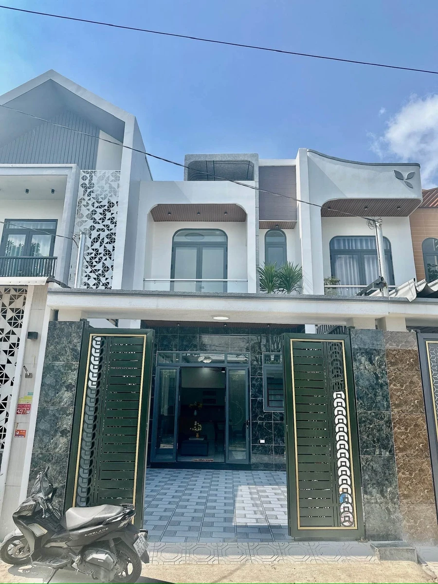 Bán nhà lầu 5x21m, 3PN tại Trảng Dai, Nhà Bè - Ảnh 1