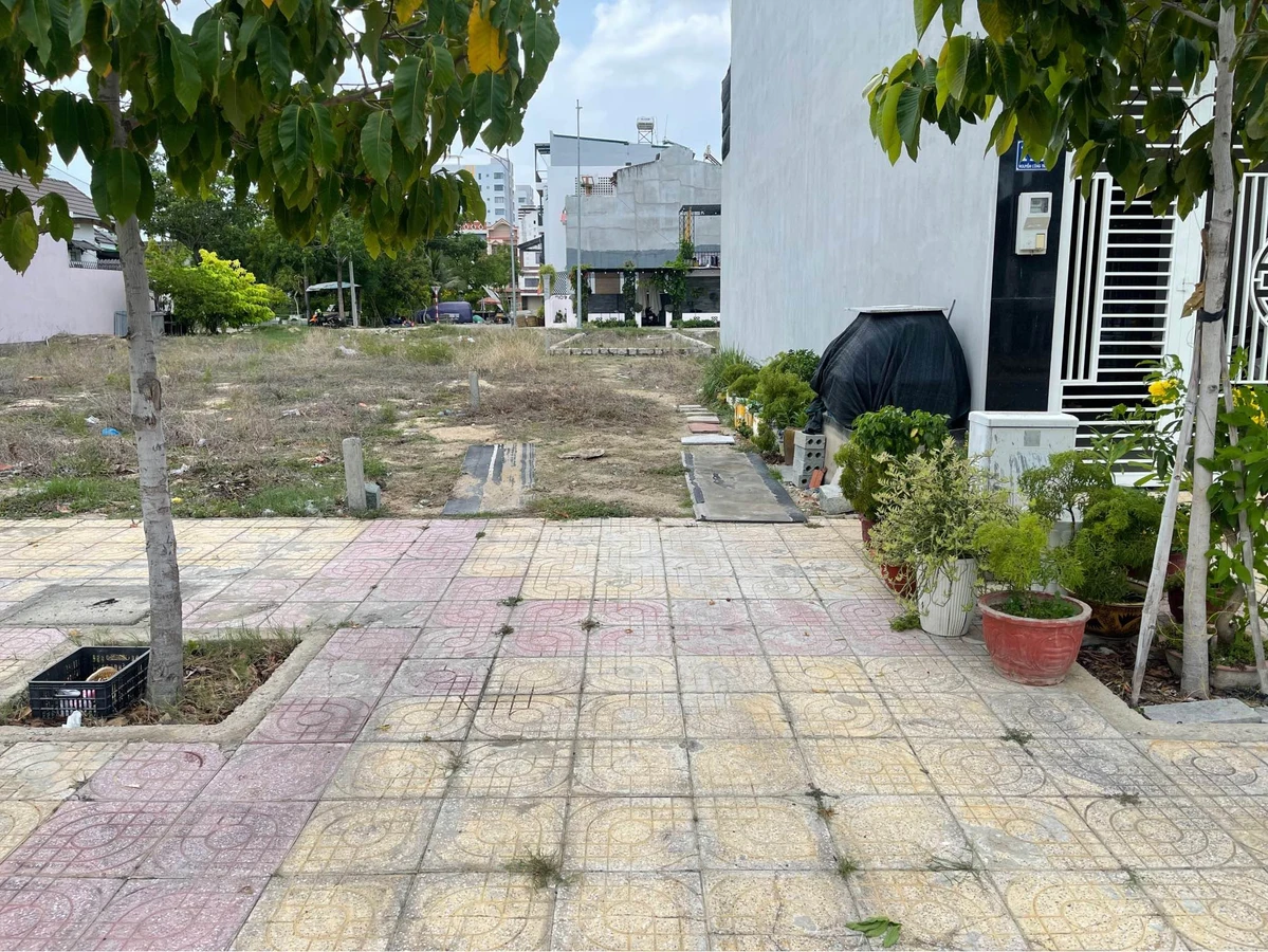 Bán đất biển Bình Sơn 83,25m² mặt tiền Nguyễn Công Trứ 2,5 tỷ - Ảnh 1
