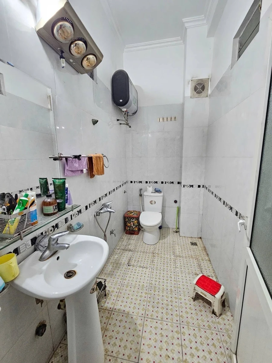 Bán nhà 3 tầng 85m² trung tâm Hòn Gai, giá 3 tỷ - Ảnh thu nhỏ 4