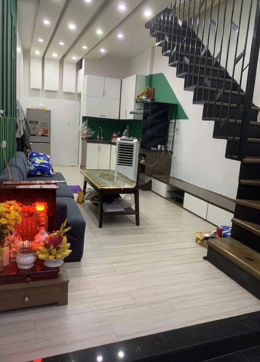 Cho thuê nhà nguyên căn 30m2, 2PN, Phạm Văn Chí, Quận 6 - Ảnh 1