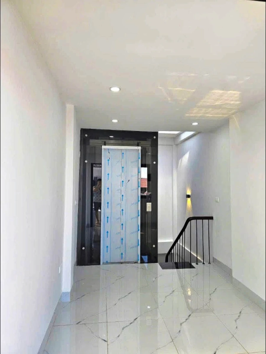 Bán nhà 6,8 tỷ Long Biên, 38m2, 5 tầng, full nội thất - Ảnh thu nhỏ 3