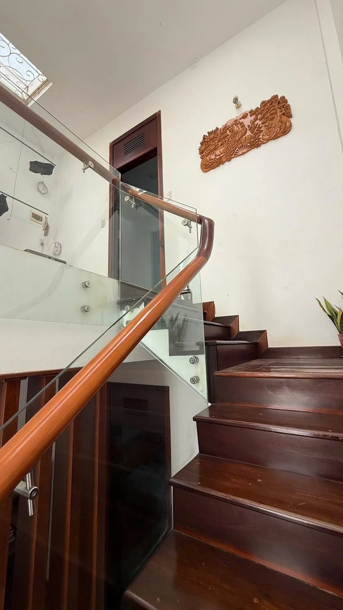 Bán nhà phố Buôn Ma Thuột 100m² 4 phòng ngủ, giá 5,8 tỷ - Ảnh thu nhỏ 4
