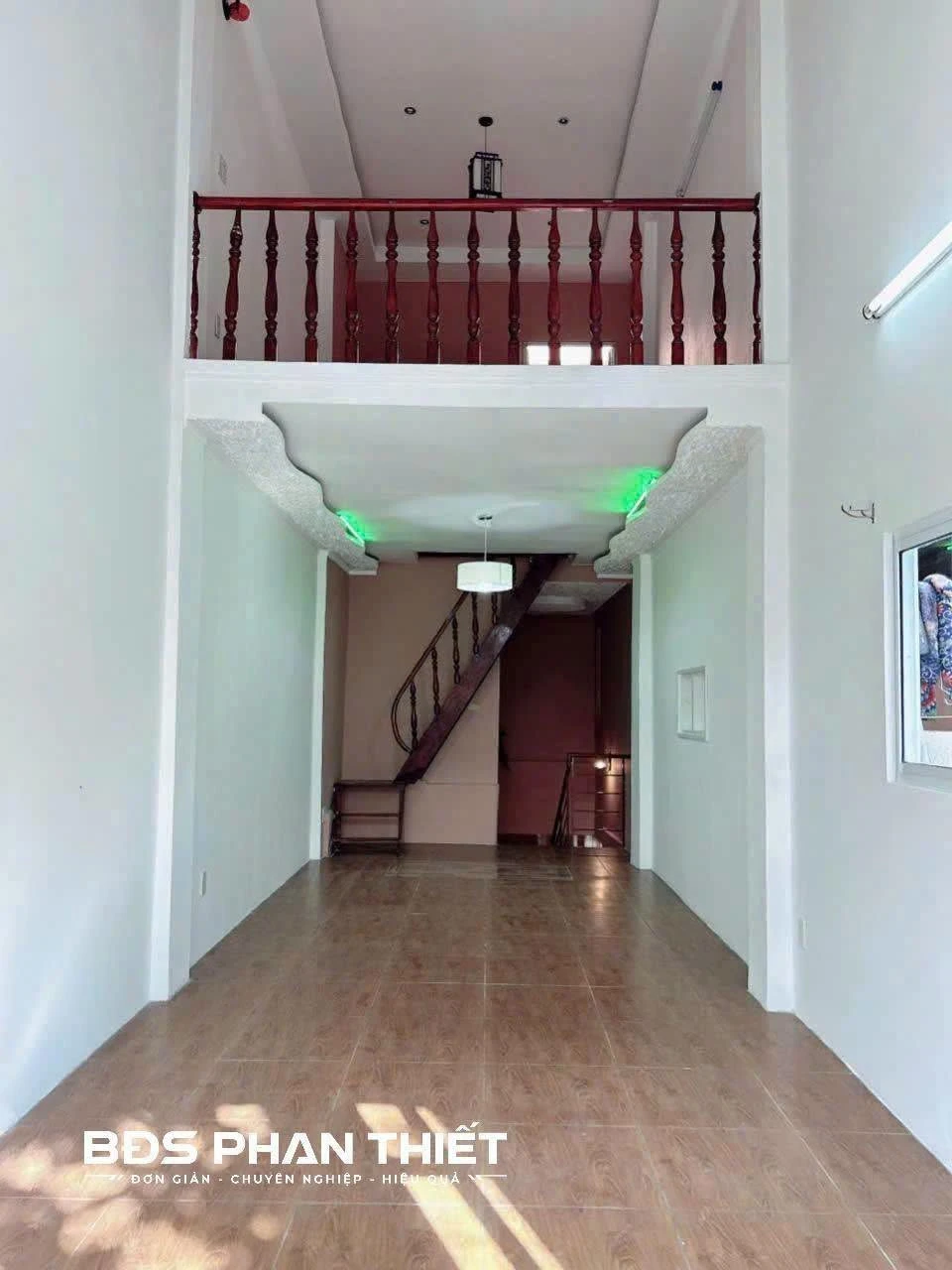 Bán nhà 1 trệt 1 lầu mặt tiền 32m² Trần Hưng Đạo Phan Thiết - Ảnh 1