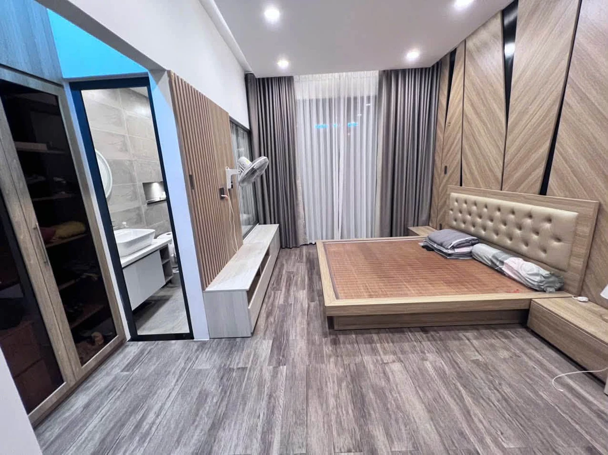 Bán nhà 3.5 tầng 100m2 MT Hồ Trung Lượng Đà Nẵng - Ảnh thu nhỏ 3