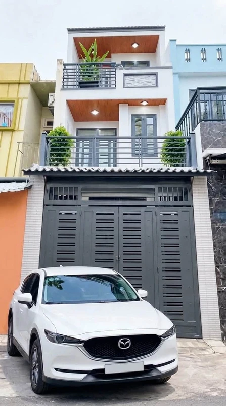 Bán nhà hẻm xe hơi 3 tầng 4x16m Bình Tân, giá 5,1 tỷ