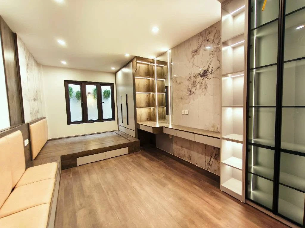Bán nhà 7 tầng thang máy 40m² sát Hồ Ba Mẫu, Lê Duẩn 10.7 tỷ - Ảnh thu nhỏ 5