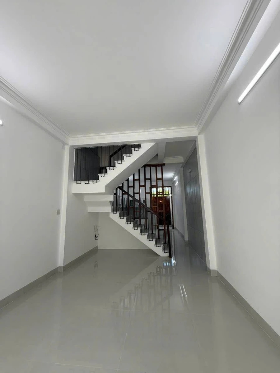Bán nhà lầu mới 120m² Phan Thiết, mặt tiền đường Huỳnh Thị Khá - Ảnh thu nhỏ 3