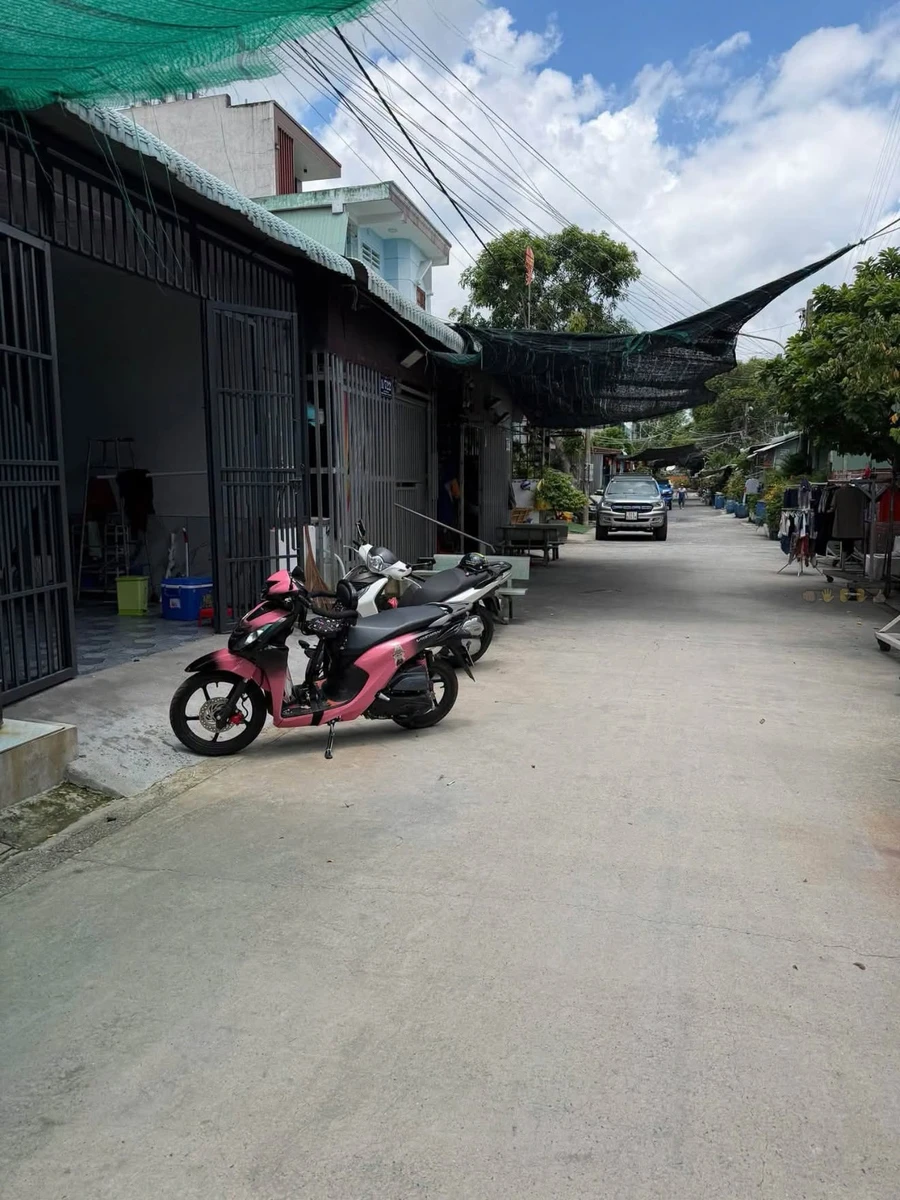 Bán nhà 1 trệt 1 lầu 4 phòng ngủ 95m² Bình Chánh 4 tỷ - Ảnh thu nhỏ 3