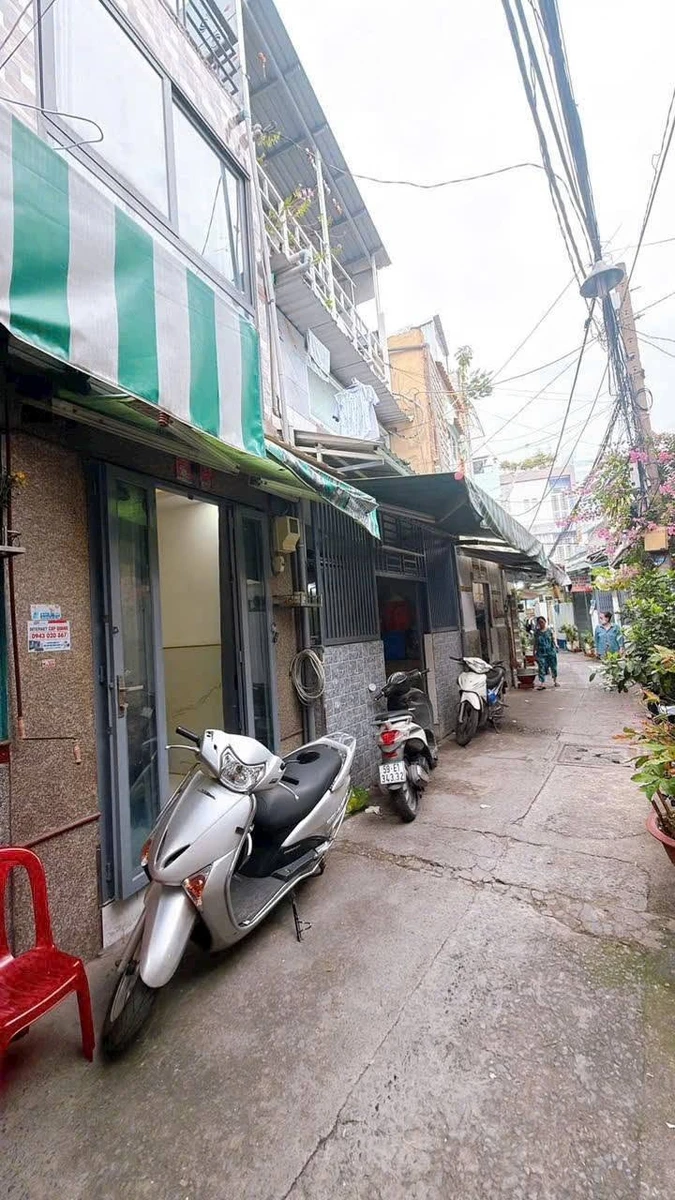 Bán nhà 3 tầng 31m² Đoàn Văn Bơ Quận 4 giá 1 tỷ 650 triệu - Ảnh thu nhỏ 2