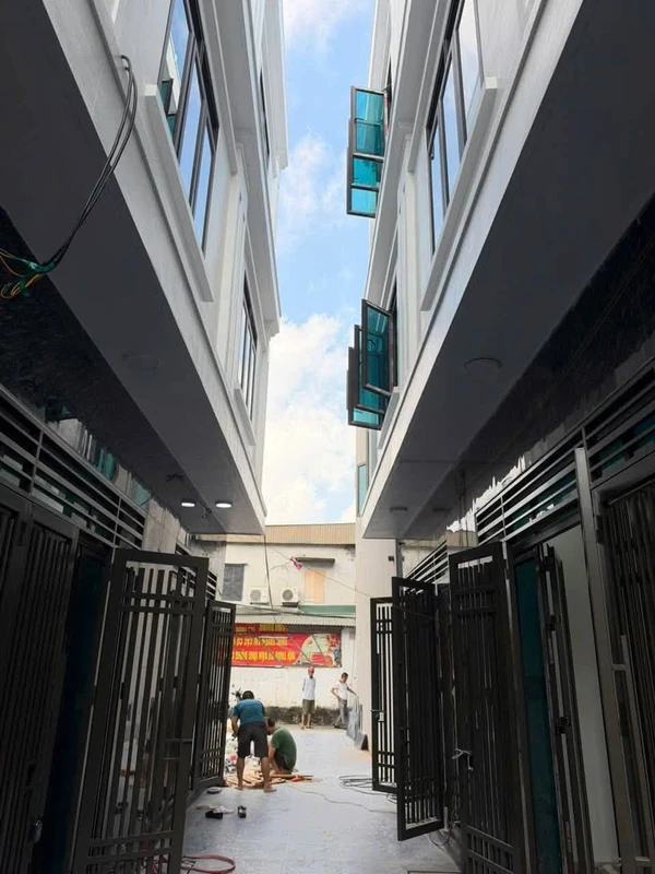 Bán dãy 12 căn nhà mới 3 tầng 43-52m² Hải Dương từ 2.15 tỷ