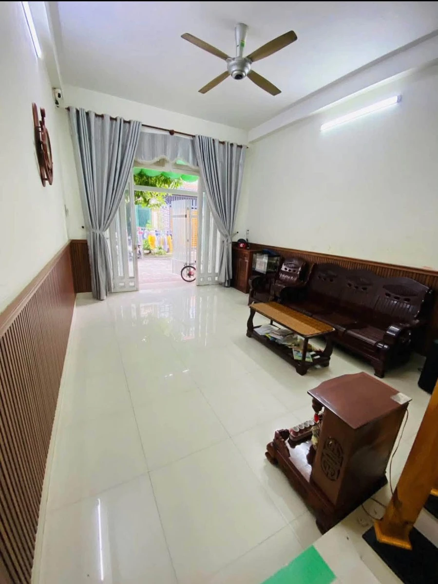 Bán nhà 60m² 3 phòng ngủ Đông Hòa 4,99 tỷ - Ảnh thu nhỏ 2