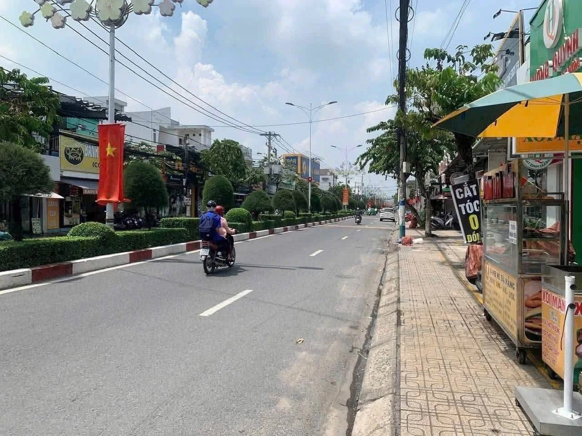 Bán nhà mặt tiền 42m2 Nguyễn Trãi Lái Thiêu 5 tỷ 5 - Ảnh thu nhỏ 4