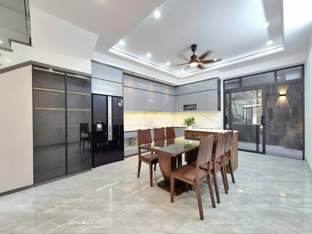 Bán nhà 4 tầng 93,7m² Thủ Đức giá 6,5 tỷ - Ảnh thu nhỏ 3