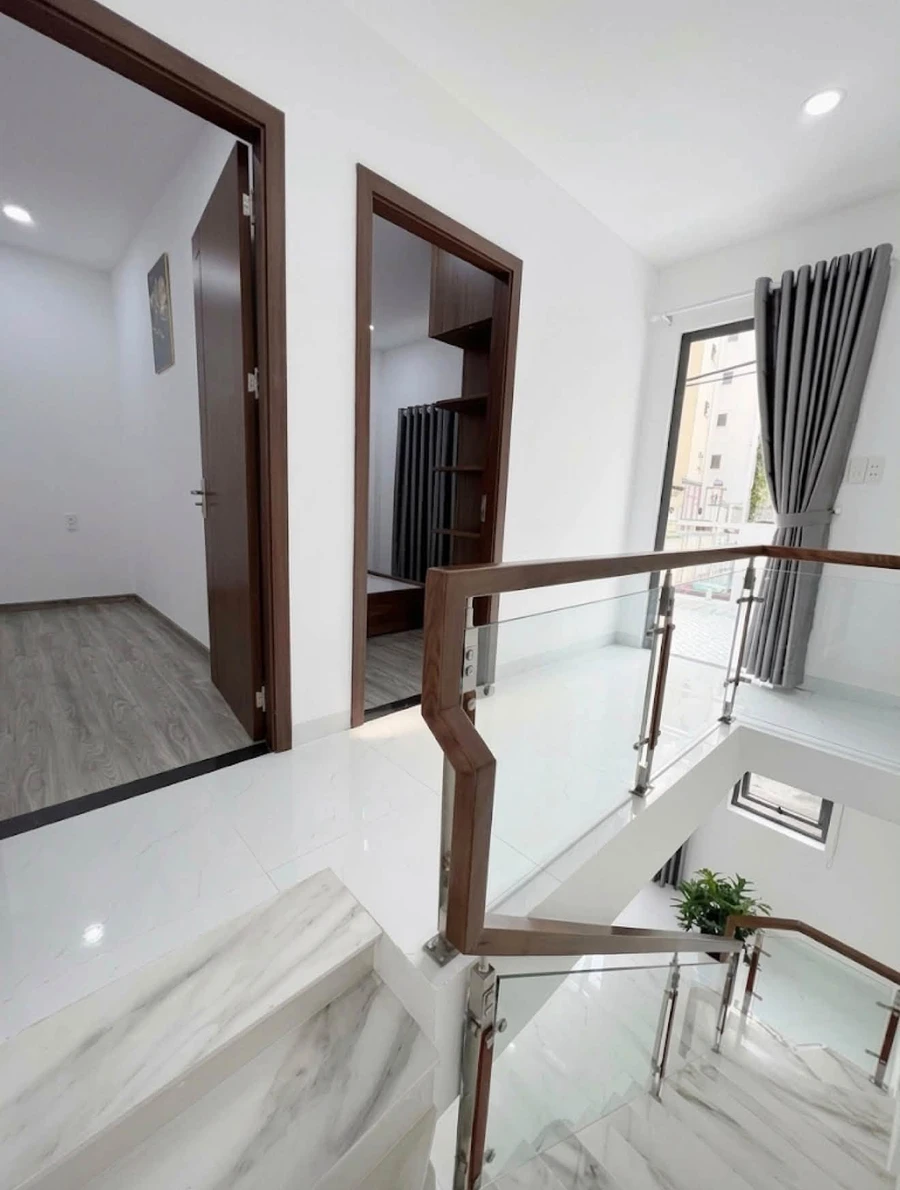Bán nhà 2 tầng 2PN 2WC hẻm 6m đường Tây Thạnh, Tân Phú giá 5,7 tỷ - Ảnh thu nhỏ 2