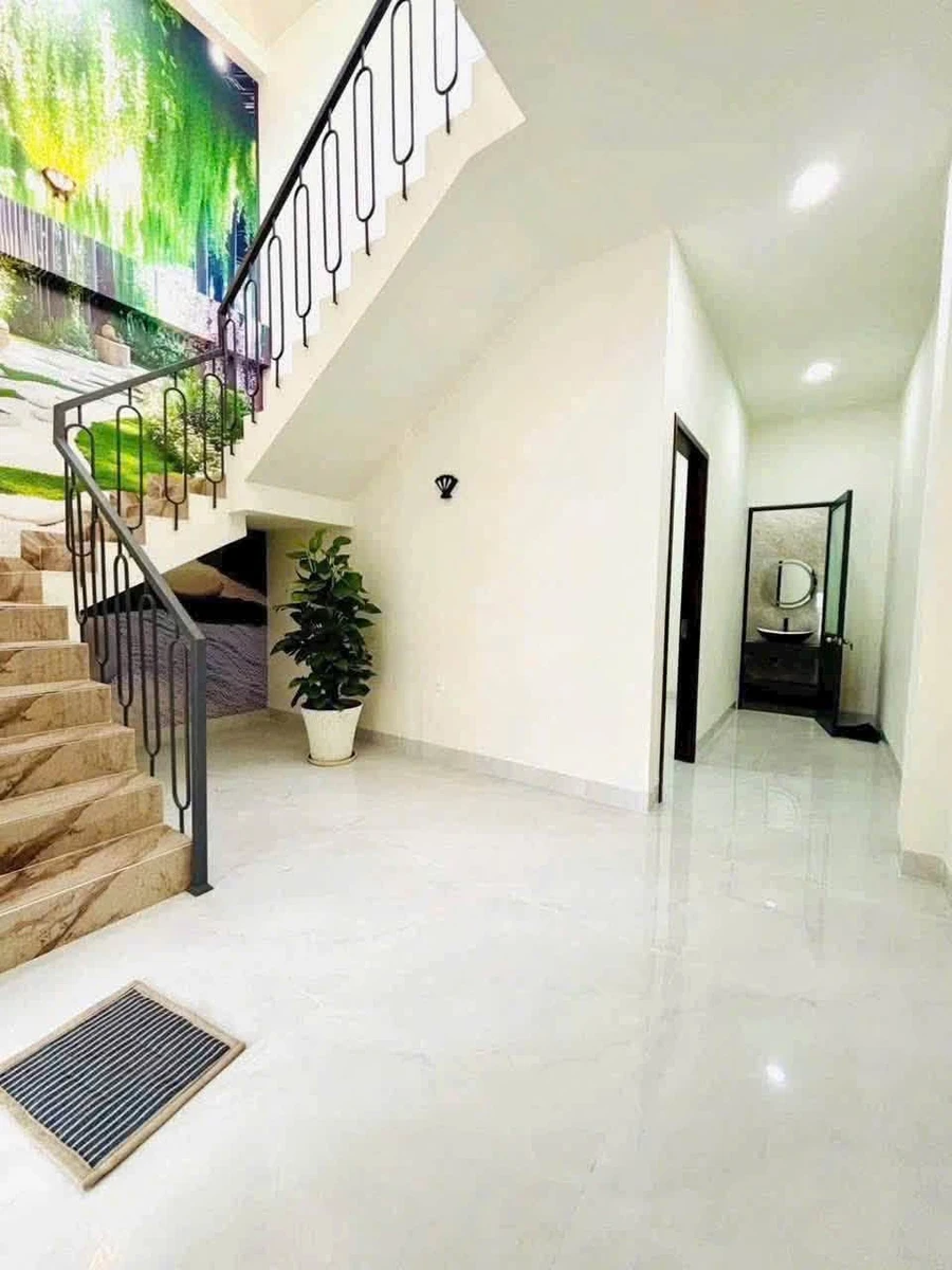 Bán nhà 1 trệt 2 lầu mặt tiền 90m² Bình Dương - Ảnh thu nhỏ 4