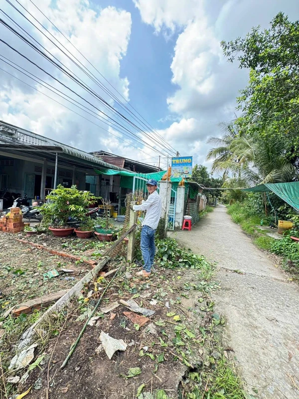 Bán nền 310m² tặng nhà cũ Giai Xuân Phong Điền Cần Thơ