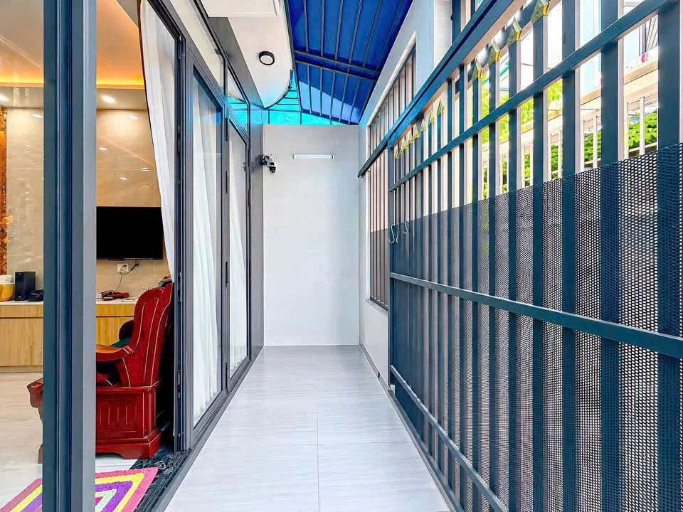 Bán nhà 2 lầu góc 2 mặt tiền Huỳnh Tấn Phát Q7, 43m², 5.39 tỷ - Ảnh thu nhỏ 3