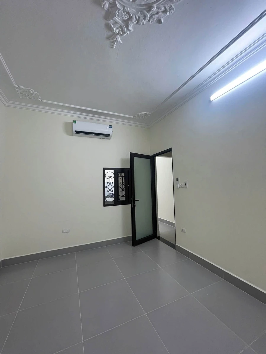 Cho thuê nhà 3 phòng ngủ 80m2 Hồ Tùng Mậu 10 triệu/tháng - Ảnh thu nhỏ 2