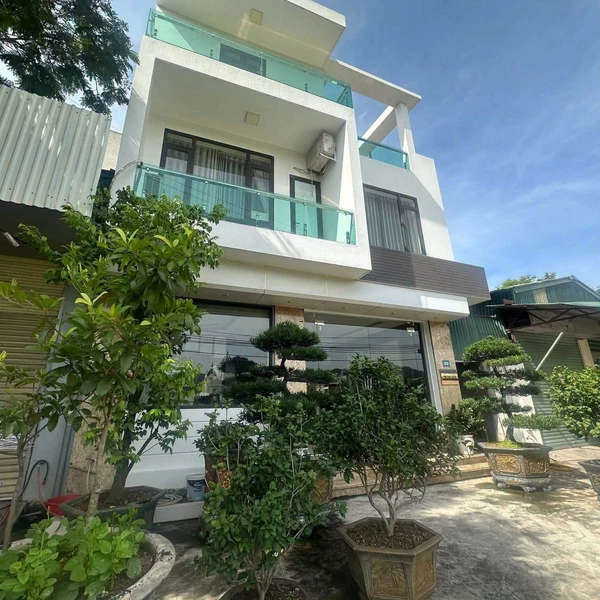 Bán nhà 3 tầng 68m² 4 tỷ Cẩm Thủy Hạ Long