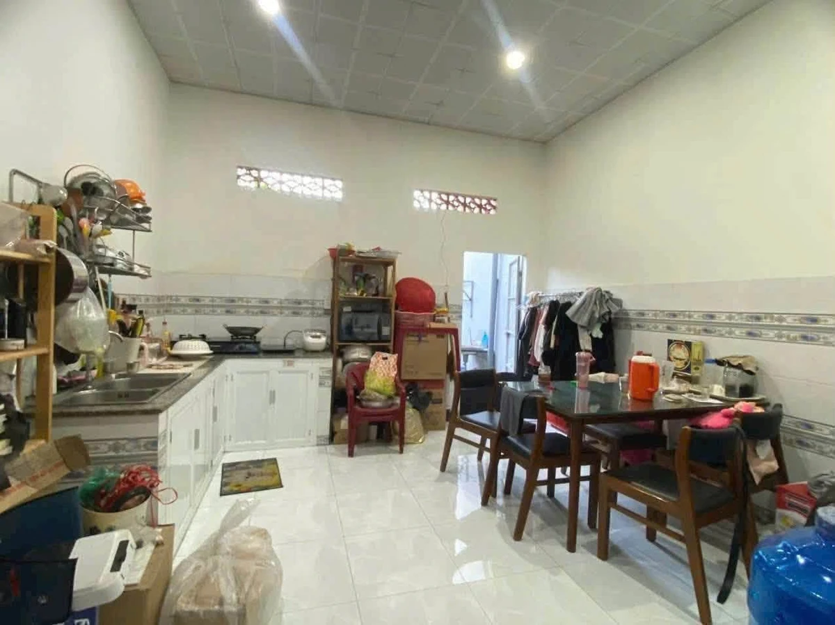 Bán nhà cấp 4 100m2 sổ riêng, đường 2 xe hơi, KDC Định Thuận Tân Hiệp - Ảnh thu nhỏ 3