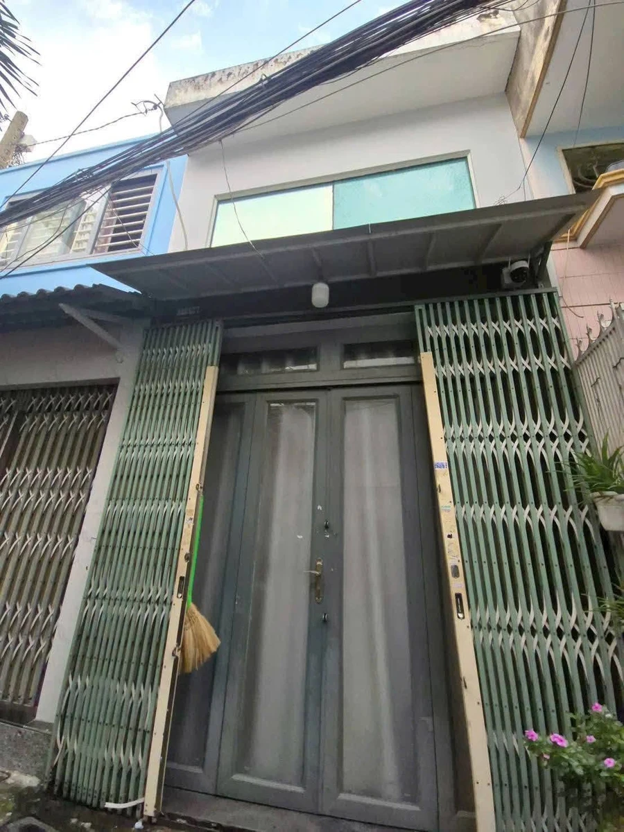Bán nhà 2PN Lạc Long Quân 40m² 2,89 tỷ - Ảnh 1
