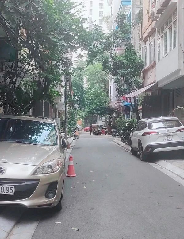 Bán nhà phố Nghĩa Đô 48m, 5 tầng, 17 tỷ