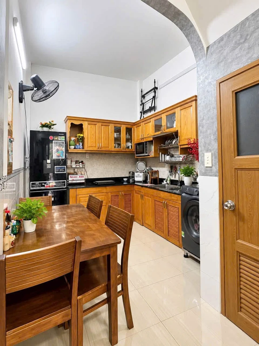 Bán nhà 2 tầng 33m2 2PN Quận 10, xe hơi đỗ cửa, giá 4,35 tỷ - Ảnh thu nhỏ 3