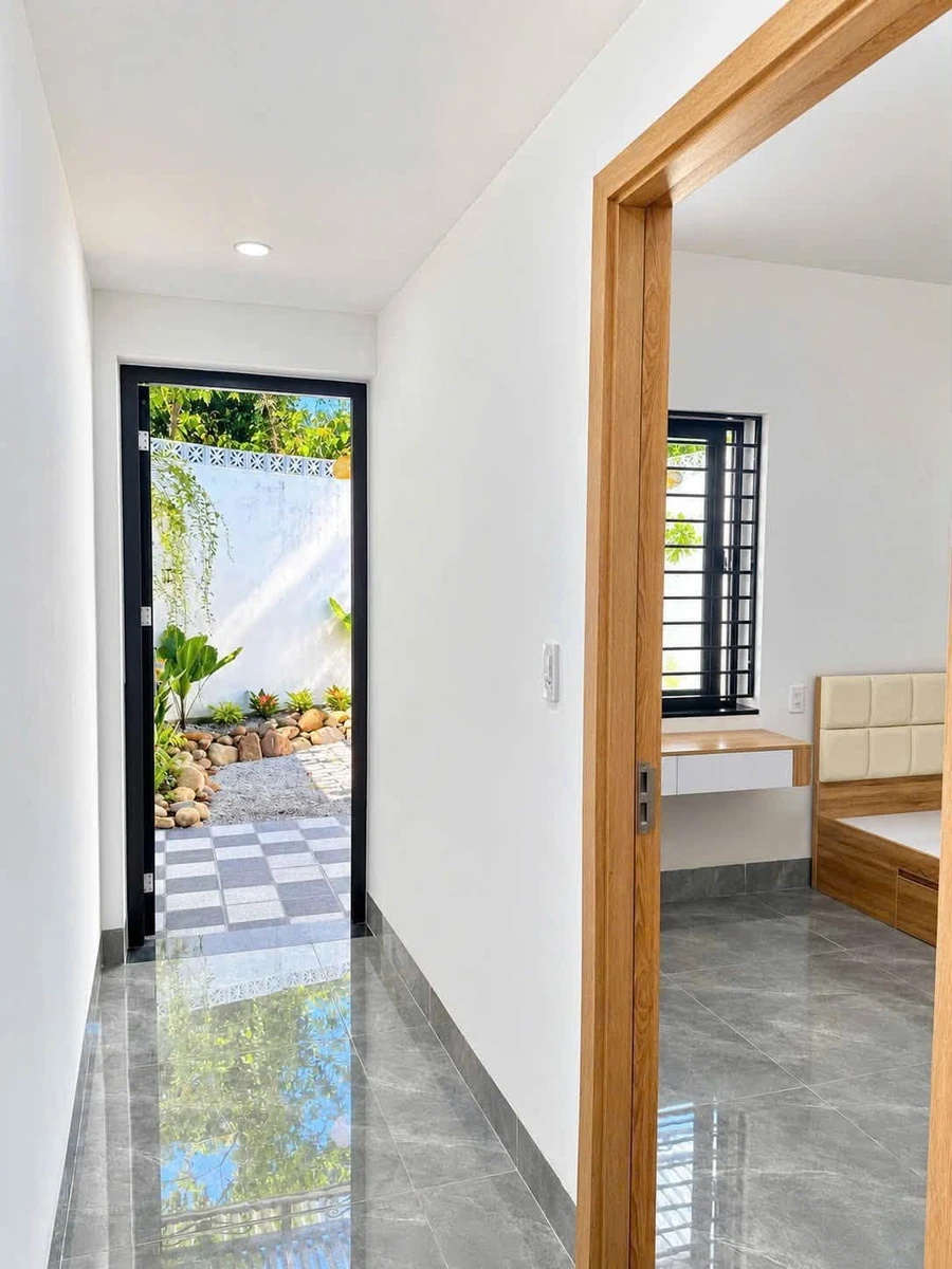 Bán nhà sân vườn 125m² 3 phòng ngủ Minh Mạng Huế 2 tỷ 7 - Ảnh thu nhỏ 5