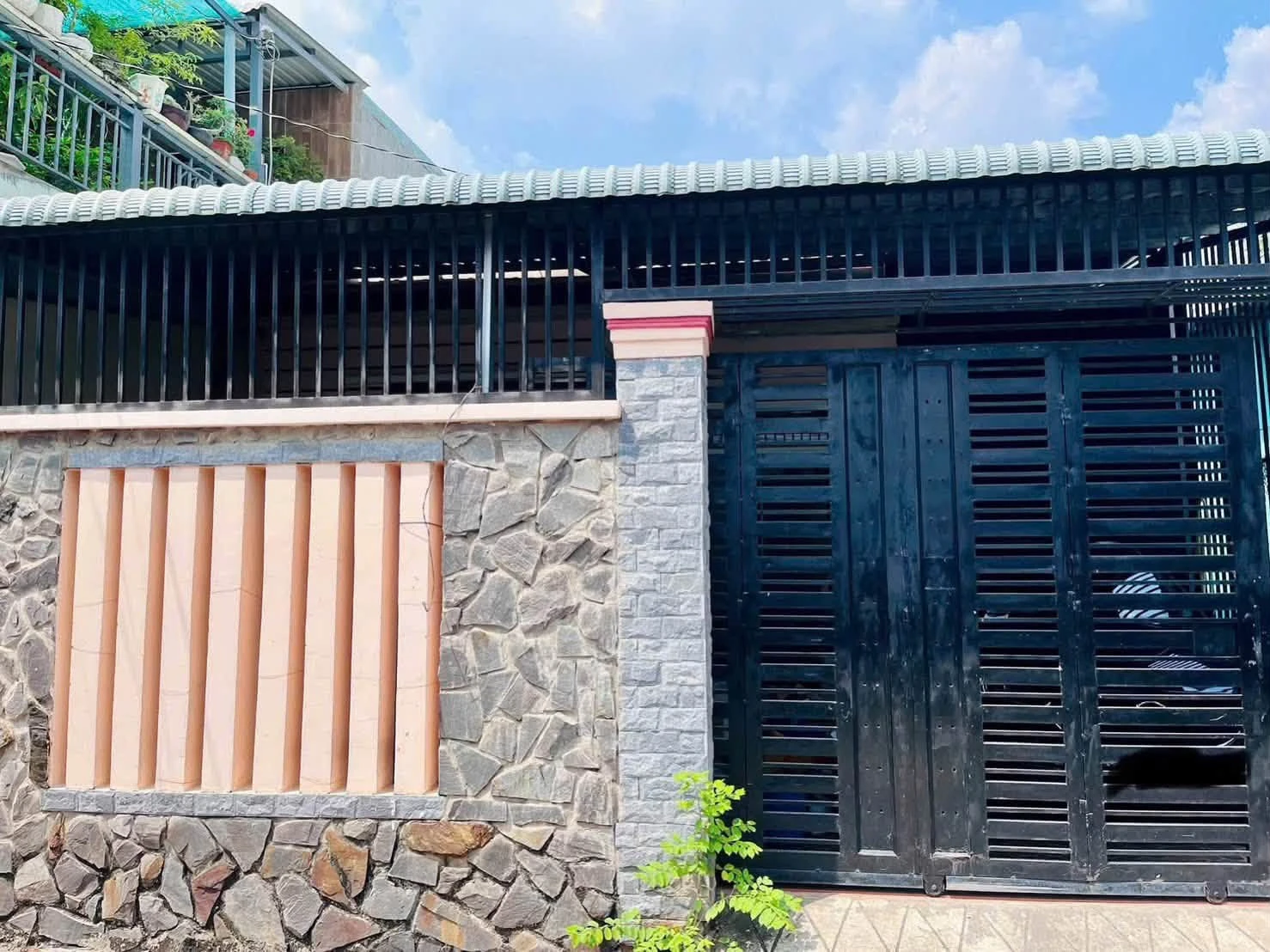 Bán nhà 2PN 130m2 Thủ Dầu Một giá 3 tỷ 4 - Ảnh 1