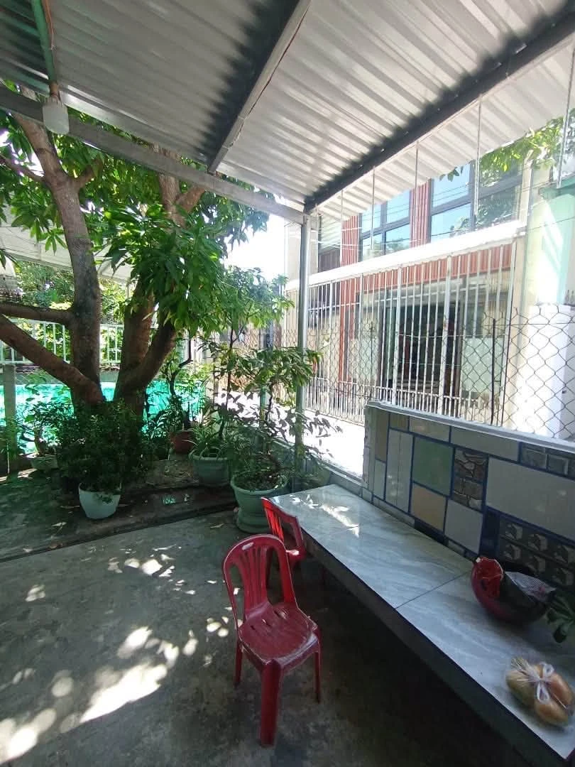 Bán nhà 2 mặt kiệt Nhà Bè, 135m², giá 2 tỷ - Ảnh thu nhỏ 3