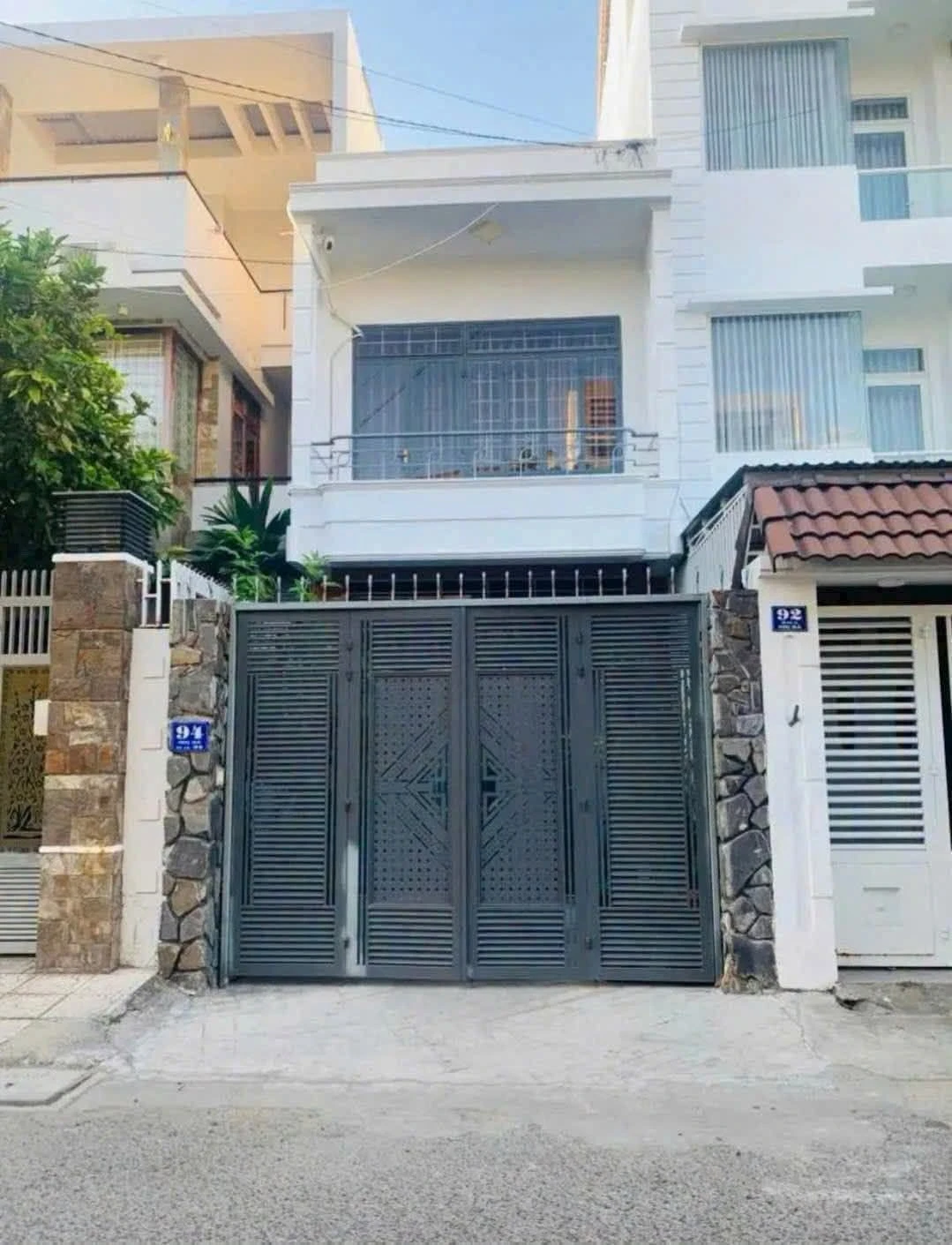 Bán nhà 2 tầng mặt tiền Nhị Hà, Nha Trang 90m2, 10.8 tỷ - Ảnh 1