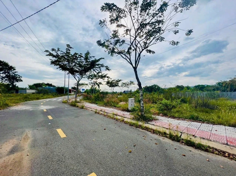 Bán đất Hoà Long Bà Rịa 179m2 giá 2 tỷ