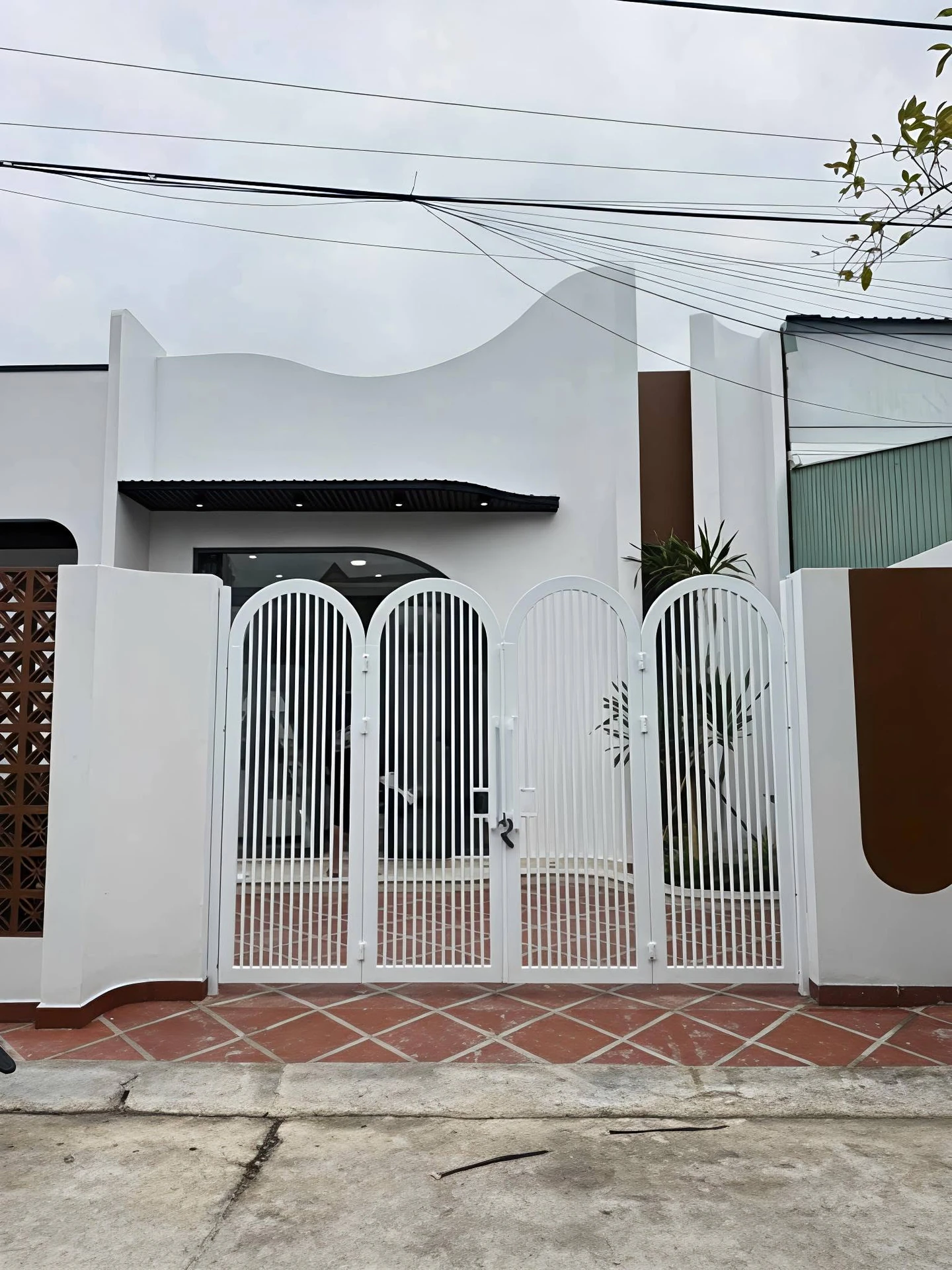 Bán nhà 2PN 84m² Nguyễn Huy Tưởng Cần Giờ 2 tỷ 049 - Ảnh 1