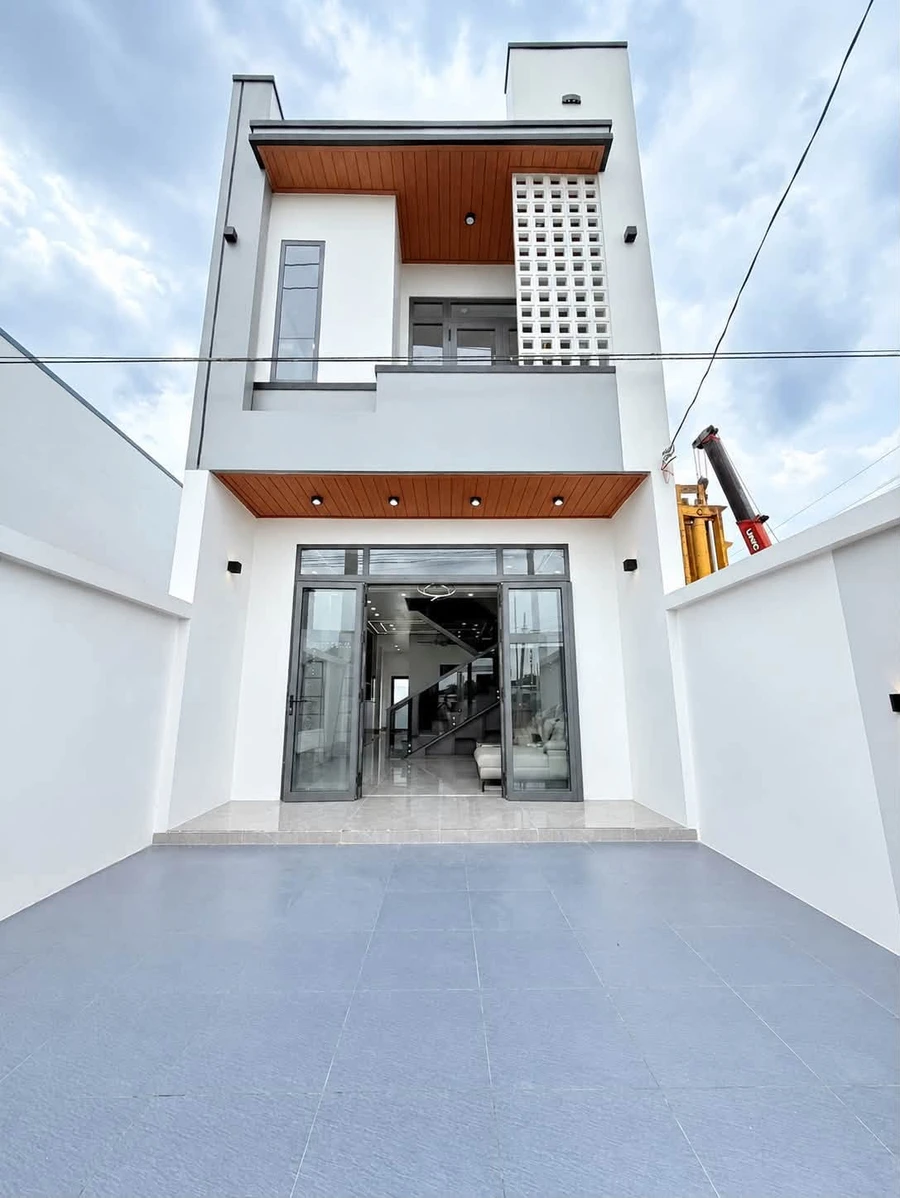 Nhà bán 103m² 3 phòng ngủ Cần Giuộc giá 2.98 tỷ - Ảnh thu nhỏ 2