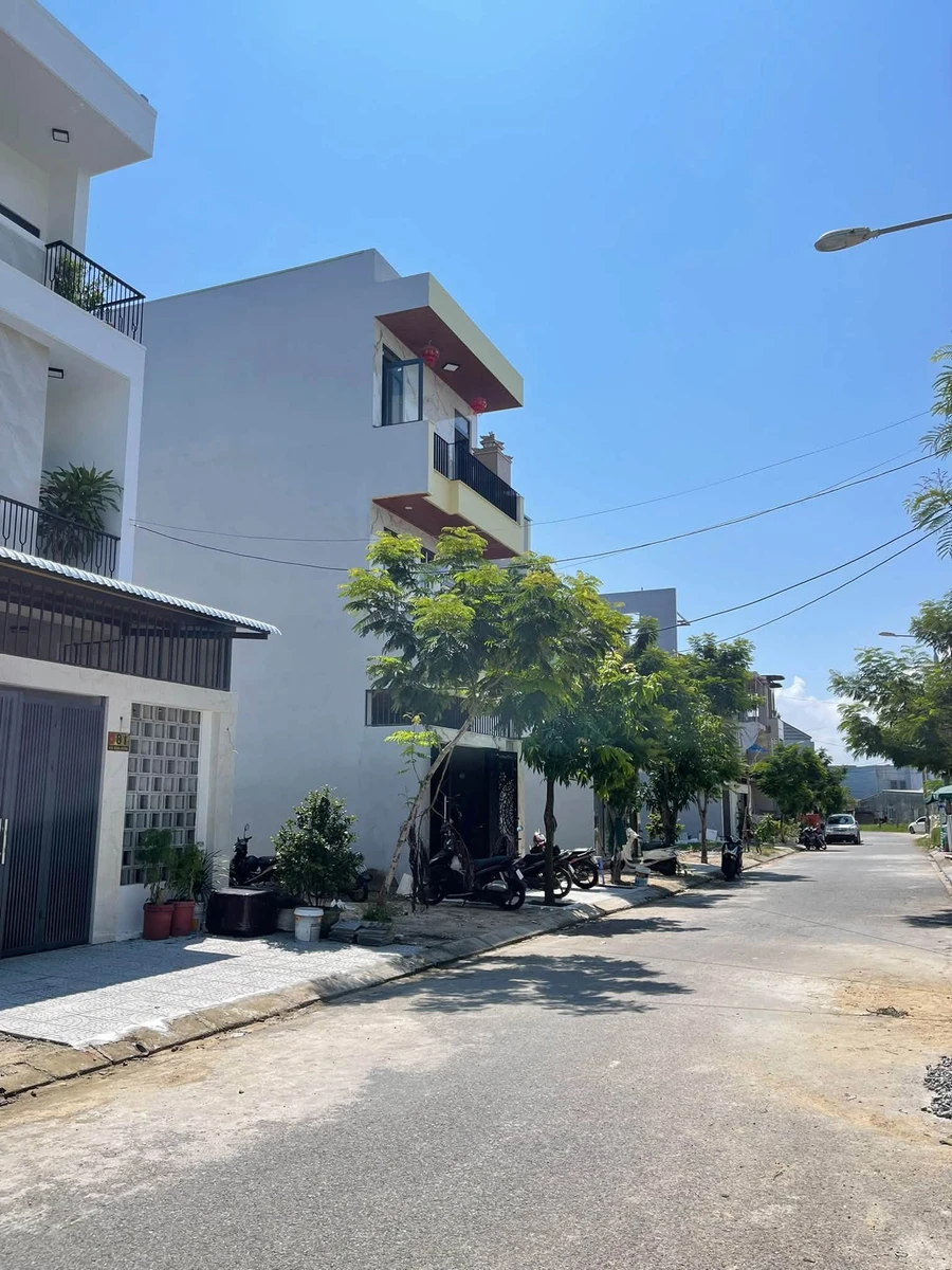 Bán nhà mặt tiền Nguyễn Thành Thọ 100m2, giá 3 tỷ 8 - Ảnh thu nhỏ 2