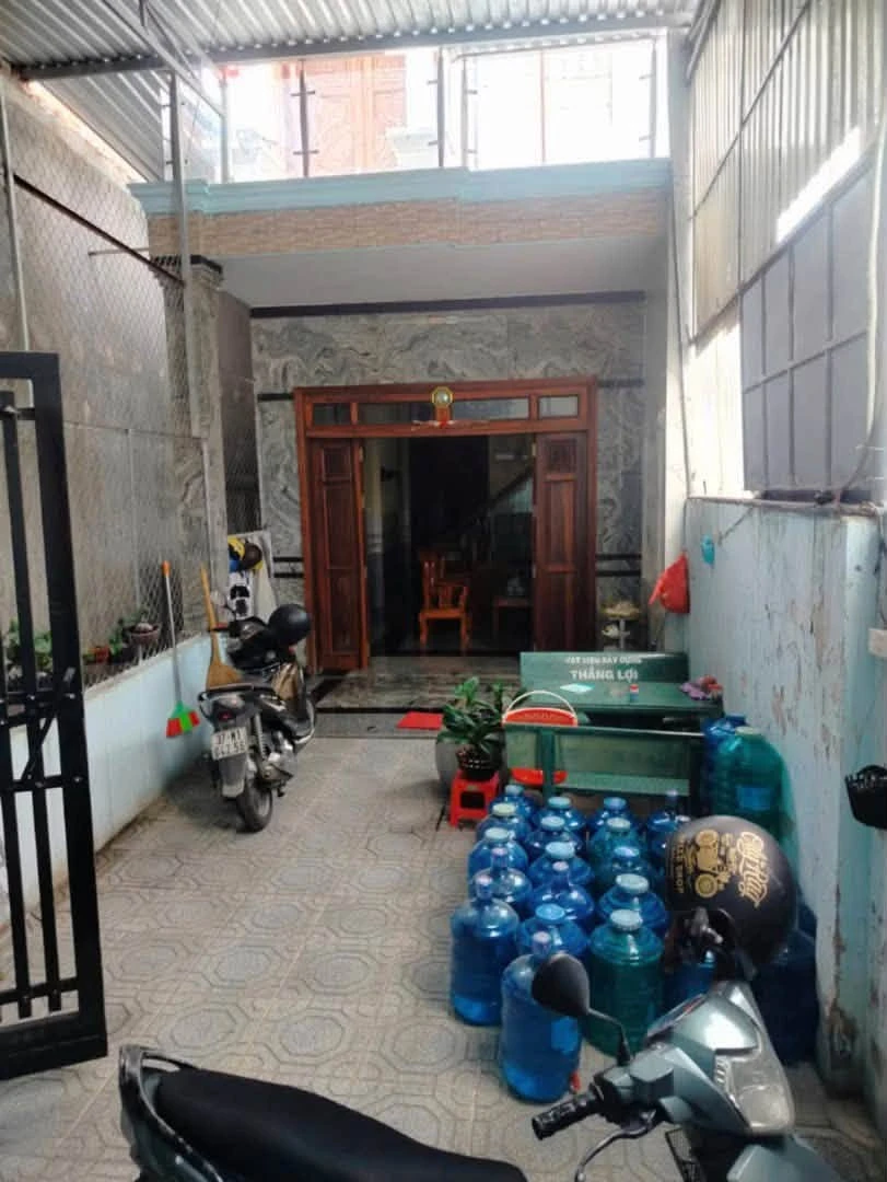 Bán nhà 3PN + 6 phòng trọ cho thuê An Tây, 100m2, 3.9 tỷ - Ảnh 1