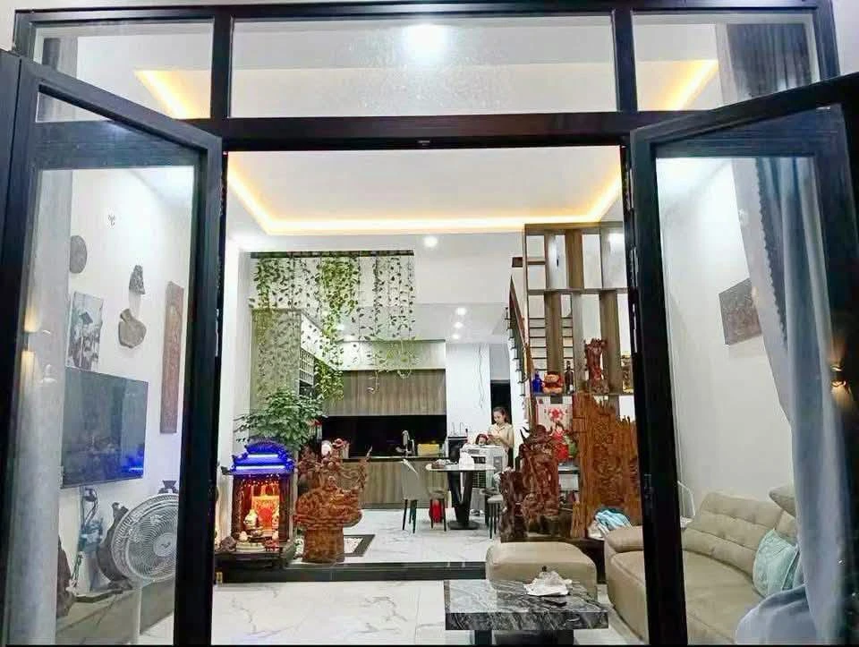 Bán nhà 3 tầng 100m² Mê Linh Đà Nẵng 7 tỷ - Ảnh thu nhỏ 2