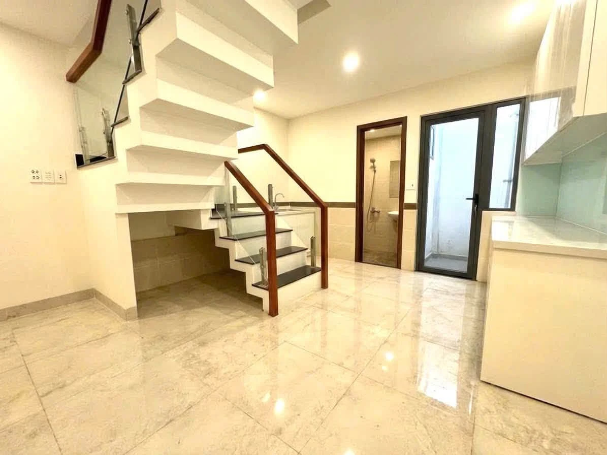 Nhà 2 tầng 60m2 5.5 tỷ Bình Thạnh sổ hồng - Ảnh thu nhỏ 2
