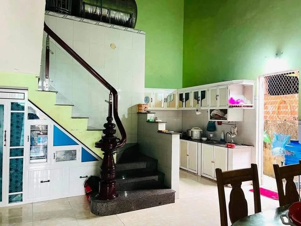 Bán nhà 2 phòng ngủ 150m² mặt tiền 9.4m Hoài Hải Bình Định - Ảnh thu nhỏ 4