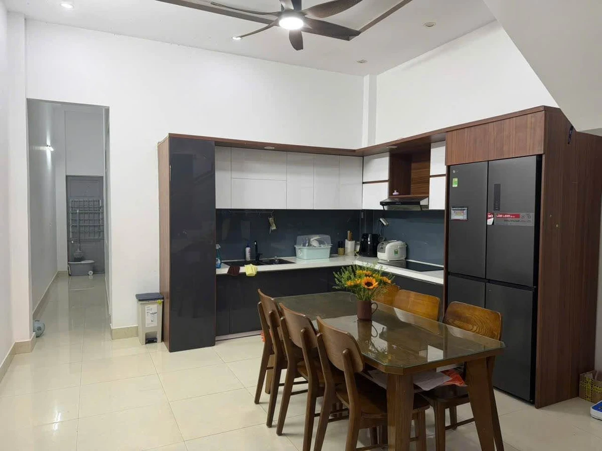 Cho thuê nhà 2,5 tầng mặt tiền Hoà Minh 7, 72m2 - Ảnh thu nhỏ 4