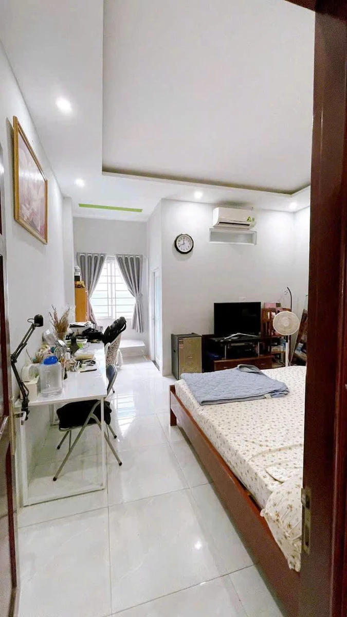 Bán nhà 1 trệt 2 lầu 77m2 gần Vincom Biên Hòa 6 tỷ 300 triệu - Ảnh thu nhỏ 4