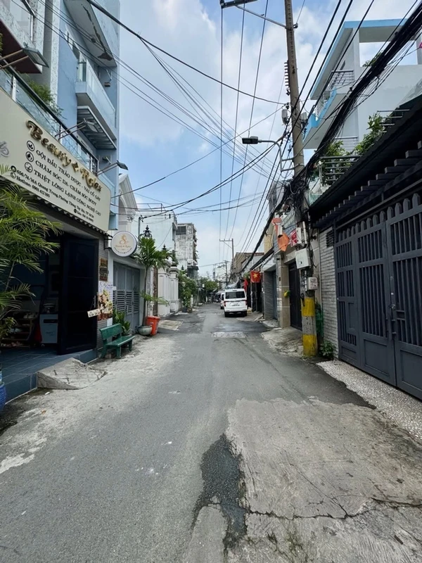 Bán nhà 2 tầng hẻm 6m 90m2 gần chợ Hạnh Thông Tây, Quang Trung, Gò Vấp