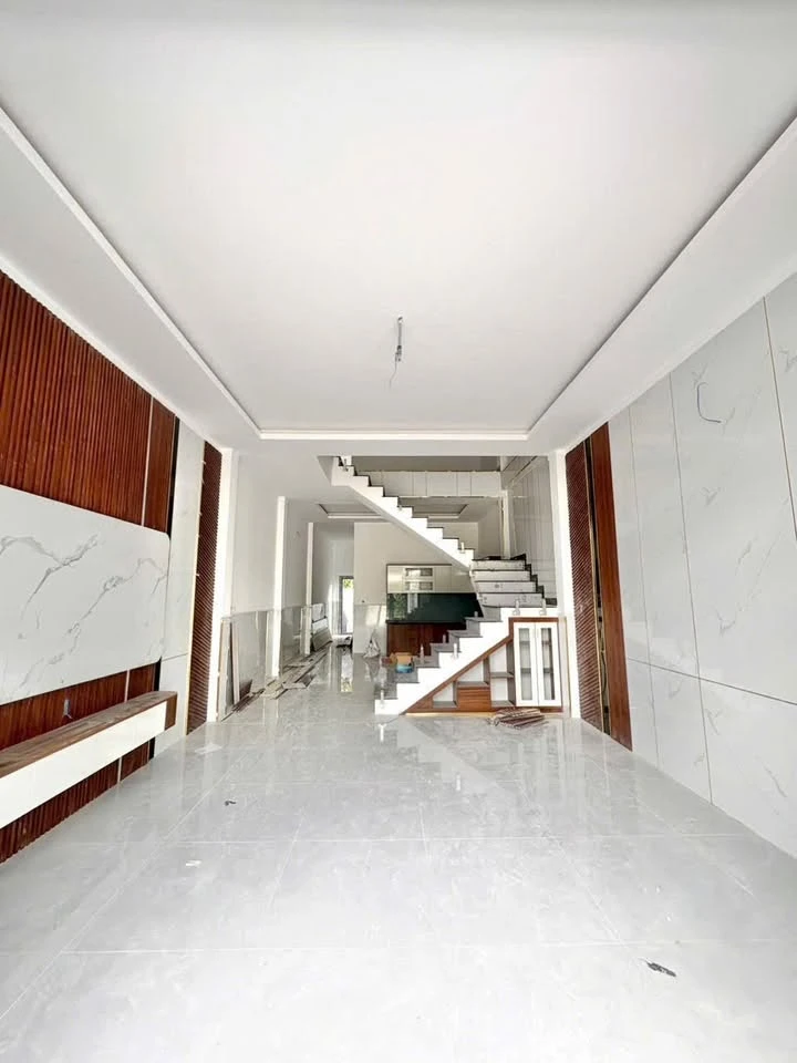 Bán nhà lầu 3PN 120m² gần chợ Thạnh Phú, Bình Chánh, 2 tỷ - Ảnh thu nhỏ 3